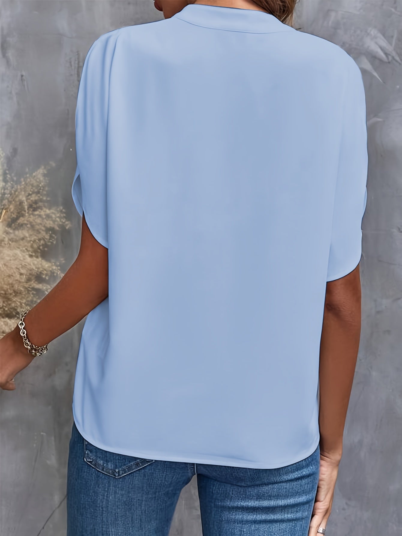 Beatrix | Elegante Bluse mit V-Ausschnitt