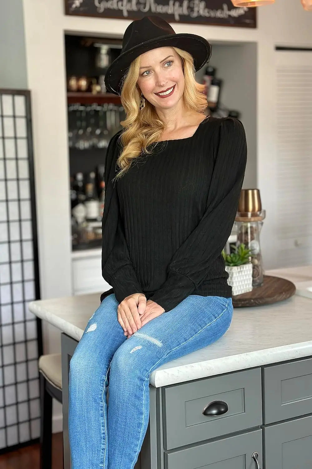 Britta | Lässiger Pullover mit Quadrat-Ausschnitt