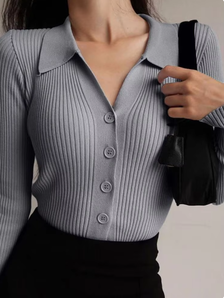 Nicole | Pullover mit Knopfkragen und V-Ausschnitt